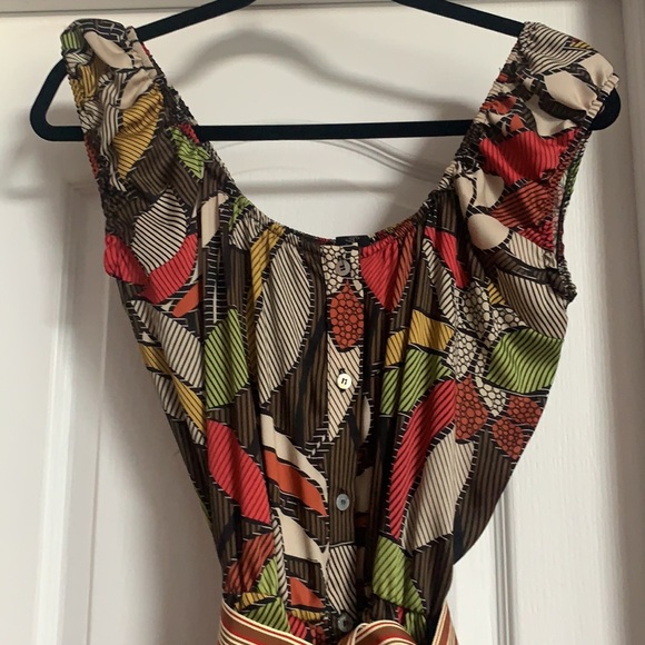 Italian dress - Picture 2 of 5